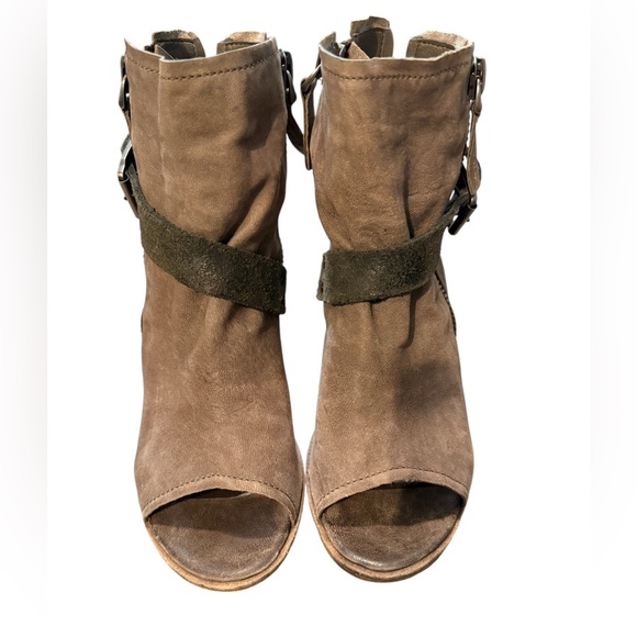 Dolce Vita Peep Toe Booties Suede Taupe Ankle Boots Buckle Strap Size 9.5 Boho - Picture 4 of 8